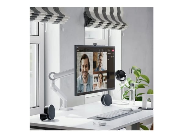 ALOGIC CLARITY PRO MAX 32IN UHD | 3840 X 2160 3000:1 320CD/M2 5MS