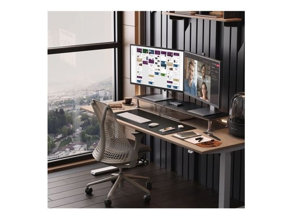 ALOGIC CLARITY PRO MAX 32IN UHD | 3840 X 2160 3000:1 320CD/M2 5MS