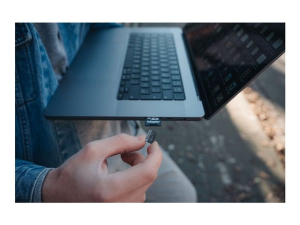 Verbatim PRO - Flashminnekort (microSDXC til SD-adapter inkludert) - 128 GB - Video Class V30 / UHS-I U3 / Class10 - 300x/600x - microSDXC UHS-I