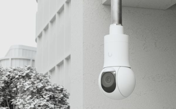 Ubiquiti UniFi - Camera pendant mount - utendørs - hvit