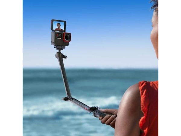 Insta360 selfie stick jalusta urheilukameroille