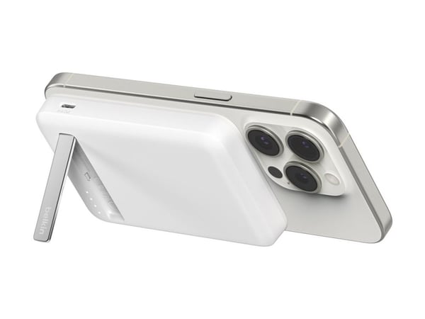Belkin - Trådløs nødlader - magnetisk med Qi2 - 8000 mAh - 15 watt - Fast Charge (USB-C) - på kabel: USB-C - hvit