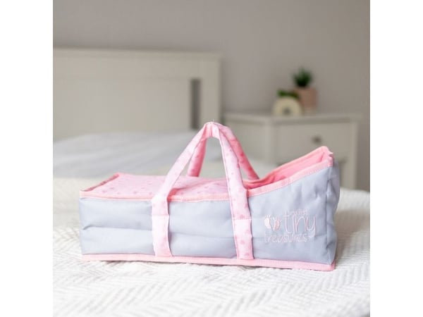 TINY TREASURES, Carry Cot