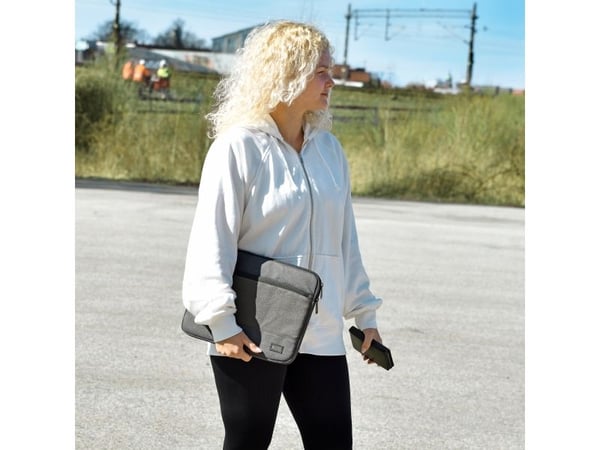 Tietokonehylsy KOZO Charcoal kierrätetty RPET jopa 15.6" asti