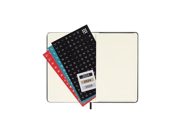 Classic Hard 12M Weekly Vertical Pocket svart 2024