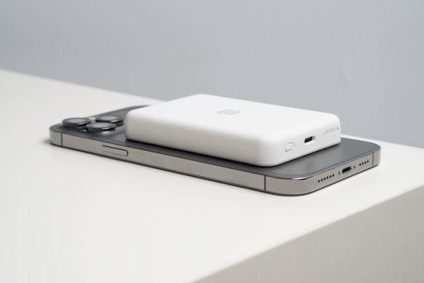 XtremeMac XWH-PMS2-13, 5000 mAh, Langaton lataaminen, Valkoinen