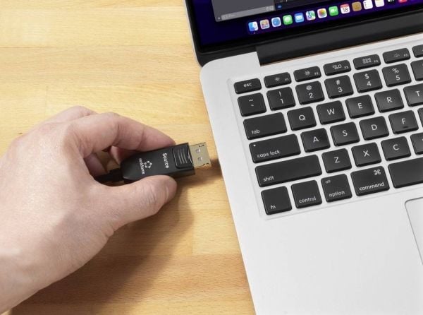 Renkforce RF-6117768, 15 m, DisplayPort, DisplayPort, Hankjønn, Hankjønn, 7680 x 4320 piksler