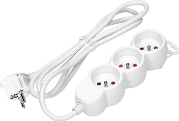 Orno 3gang jatkojohto 2P+Z, 1,5m H05VV-F 3x1,5mm2 , Imax=16A, litteä pistoke, valkoinen