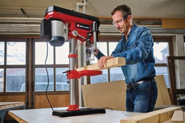 Einhell TC-BD 630/1, Søyleboremaskin for benkmontering, Nøkkel, B16, Rotasjon, Sort, Rød, 250 RPM