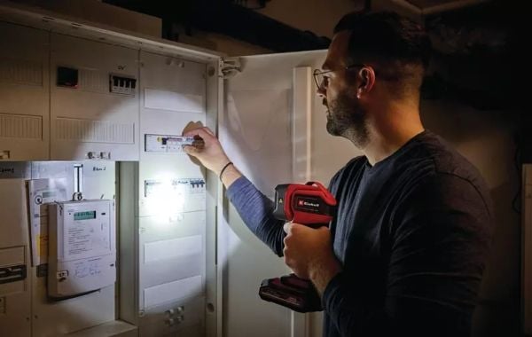 Einhell TC-CL 18/350 Li - Solo, LED, 495 g, Svart, Rød, Håndholdt arbeidslys - SOLO