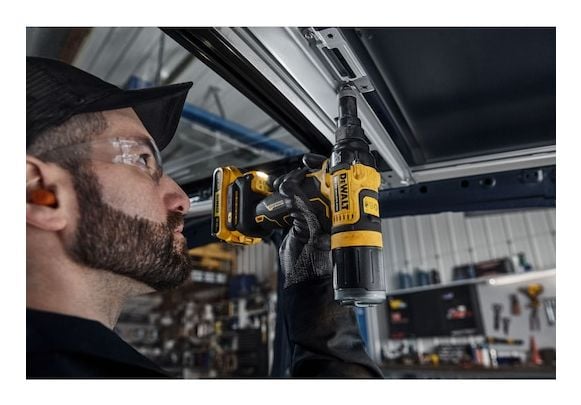 DEWALT DCF403NT-XJ akkukäyttöinen niittipistooli 18V ilman akkua