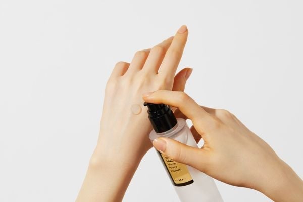 CosRx Advanced Snail Essence 96% med snigelslem 100 ml