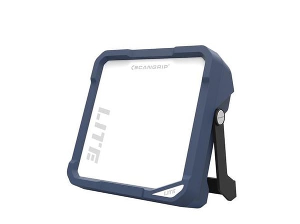 LED arbejdslampe 4000 lumen - VEGA LITE COMPACT. 1 ekstra udtag t/tilsl. af ekstra værktøj