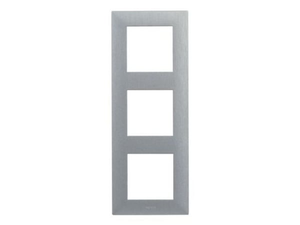 Legrand Niloe Step kolminkertainen runko 863893 harjattu alumiini