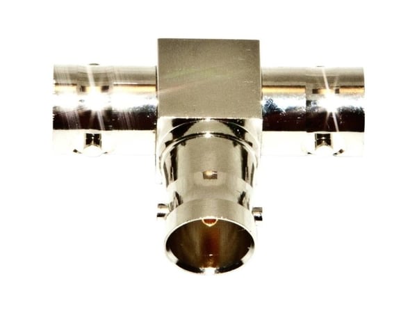 Mueller Electric BU-P6738 Adapteripistoke BNC-pistorasia - BNC-pistorasia Messinki