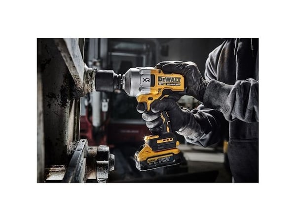 DEWALT DCF961H2T-QW Akkukäyttöinen iskuporakone 18 V 5,0 Ah litiumharjaton, sis. lisäakun, sis. laturin