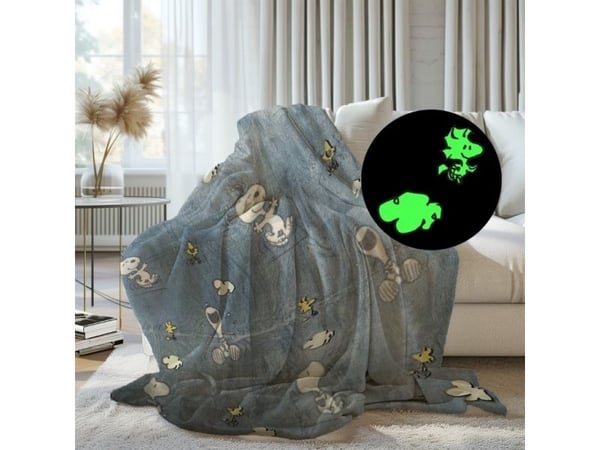KANGURU Radishes Glow-In-Dark Plaid / Matta 130 x 150 cm