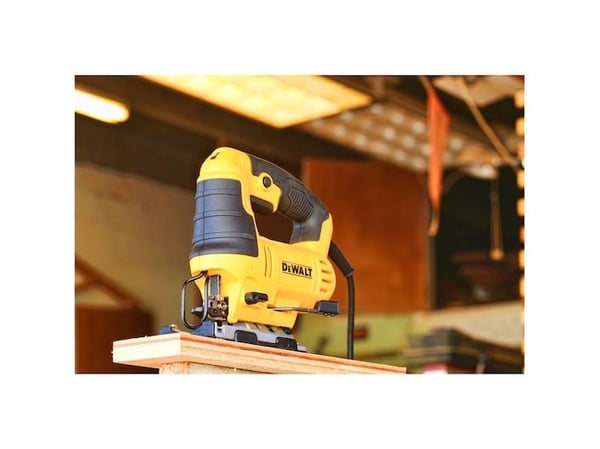 DEWALT STICKSÅG 650W DWE349