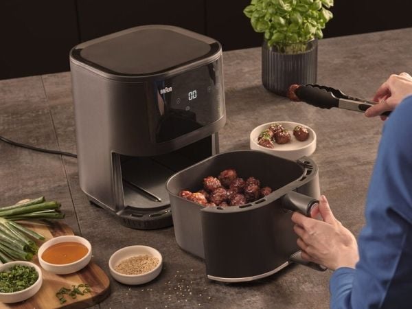 Braun MultiFry 3, Varmluftsfrityr, 4,3 l, 80 °C, 200 °C, Single/enkelt, Svart