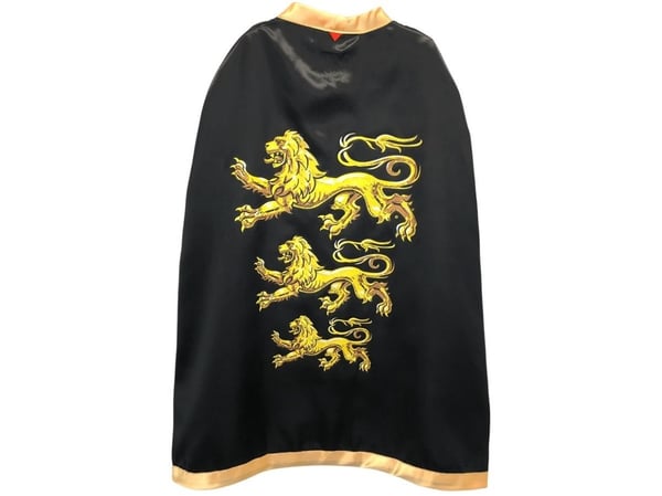 Triple Lion mantel utklädnad
