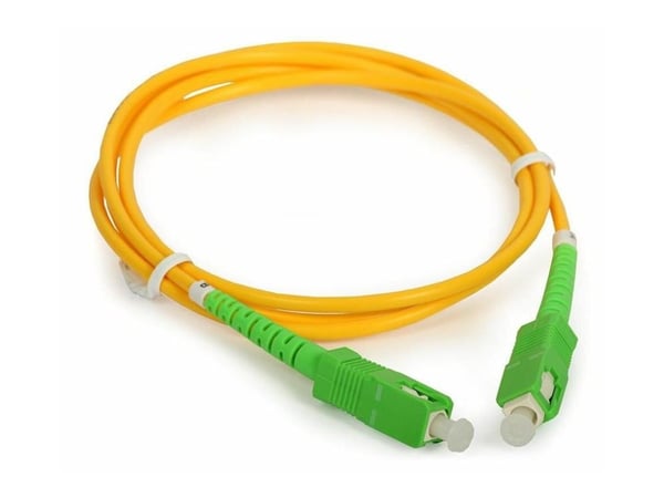 MicroConnect - Nettverkskabel - SC/APC-enkeltmodus (hann) til SC/APC-enkeltmodus (hann) - 1 m - fiberoptisk - halogenfri - gul