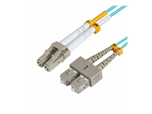 MicroConnect - Nettverkskabel - LC/UPC-multimodus (hann) til SC/UPC-multimodus (hann) - 1 m - fiberoptisk - 50 / 125 mikroner - OM3