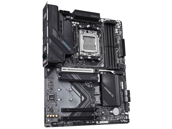 GIGABYTE X870 GAMING WF6 AM5 4xDDR5 6xSATA 3xM.2