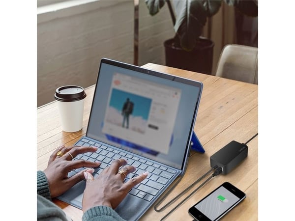 LogiLink-virtalähde Surface-kannettaville, 65 wattia, musta yhteensopiva Microsoft Surface Pro/Surface Laptop/ kanssa - 1 kpl (PA0309)