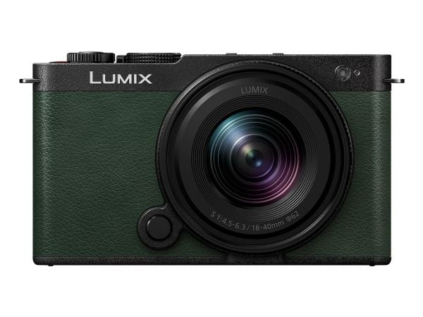 Panasonic Lumix S9 kamera vihreä + 18-40mm f/4.5-6.3 (DC-S9NE-G)
