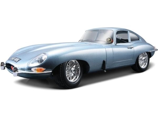 BB 18-12044 1:18 JAGUAR E COUPE 1961 (4)