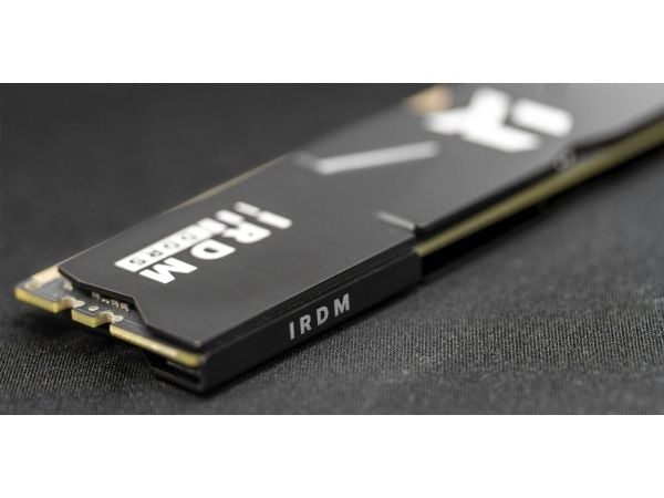 GOODRAM IRDM - DDR5 - sett - 32 GB: 2 x 16 GB - DIMM 288-pin - 6400 MHz / PC5-51200 - CL32 - 1.35 V - ikke-bufret - on-die ECC - svart, sølv