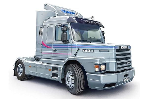 Plastmodell Scania T 143M 500 Topline 1/24 Italeri