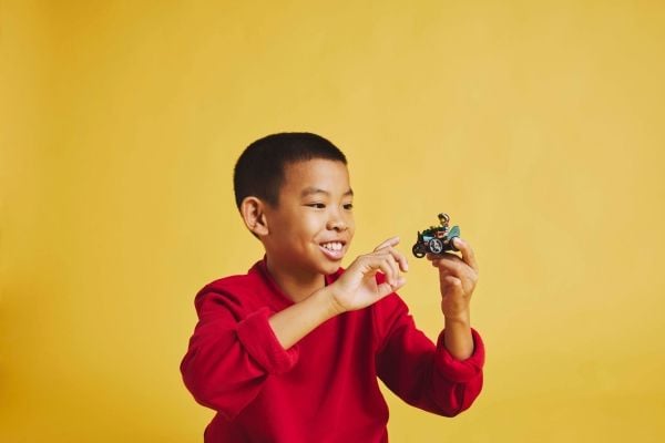 LEGO City 60459 Racerbilpakke flybil mot sykesengbil