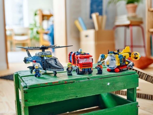LEGO City 60462 Pakke med helikopter, brannbil og ubåt