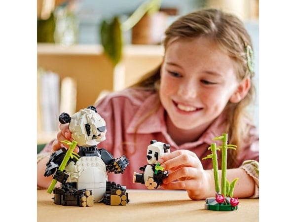 LEGO Creator 31165 Villieläimet: Pandaperhe