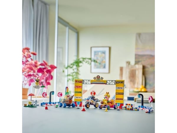 LEGO Super Mario 72036 Mario Kart™ – Baby Peach og Grand Prix