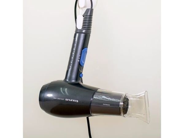 Taurus LYSS 2300 IONIC, AC, Sort, Monokromatisk, Hengering, 1,8 m, lysbildeviser