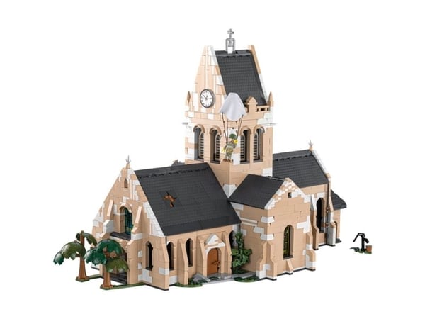 Cobi Klocki-kirken i Sainte-Mere-Eglise