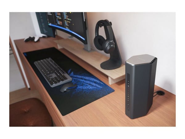 NETGEAR Nighthawk RS600 - Trådløs ruter - inntil 3300 kvadratfot 4-portssvitsj - 10GbE, Wi-Fi 7 Multibånd