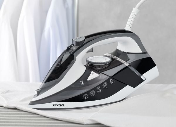 Trisa Prof. Steam i6242, Höyrysilitysrauta, Keraaminen pohjalevy, 1,9 m, 140 g/min, musta, Harmaa, Valkoinen, 30 g/min