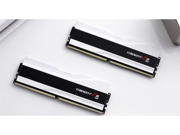 G.Skill Trident Z5 RGB - DDR5 - sett (32 GB aktiv): 2 x 16 GB - DIMM 288-pin - 6400 MT/s / PC5-51200 - CL30 - 1.40 V - ikke-bufret - ikke-ECC - mat...