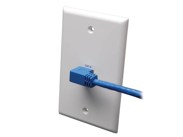Eaton Tripp Lite Series Right-Angle Cat6 Gigabit Molded UTP Ethernet Cable (RJ45 Right-Angle M to RJ45 M), Blue, 3 ft. (0.91 m) - Koblingskabel - R...