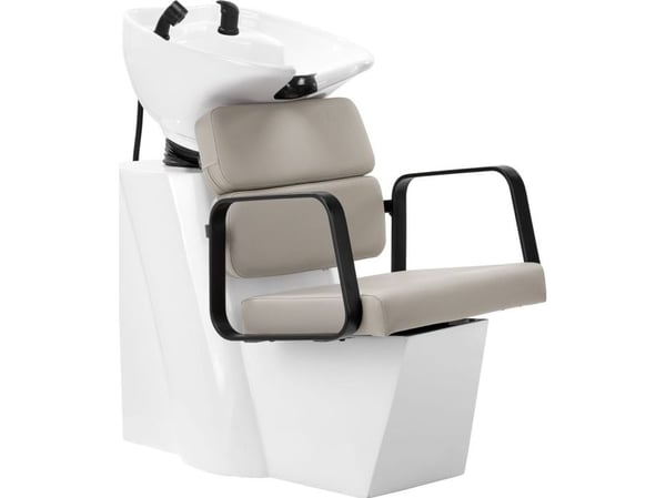 Activeshop Gabbiano frisør bilvask Porto svart og beige