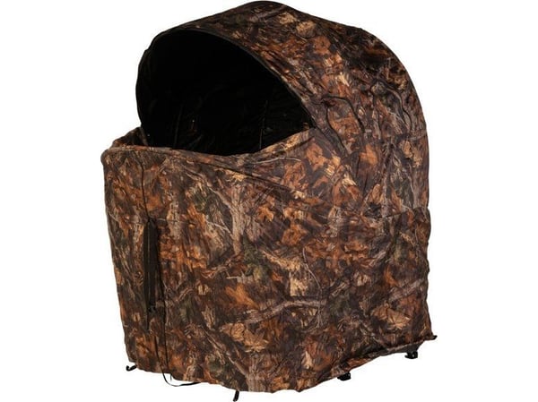 I Stealth Gear gjemmer det seg to menn