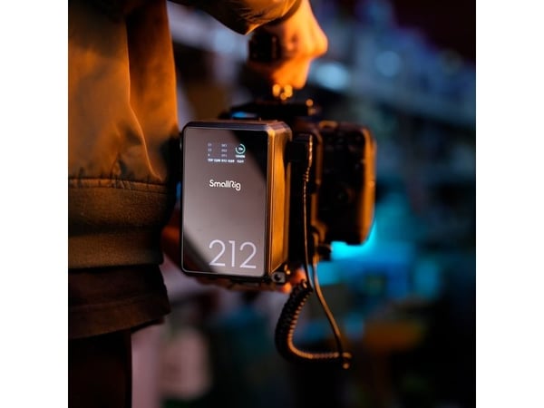 SmallRig VB212 - Batterilader / strømadapter - mini - Li-Ion - 212 watt - 10 A - 5 utgangskontakter (USB-C, USB, D-tap) - svart