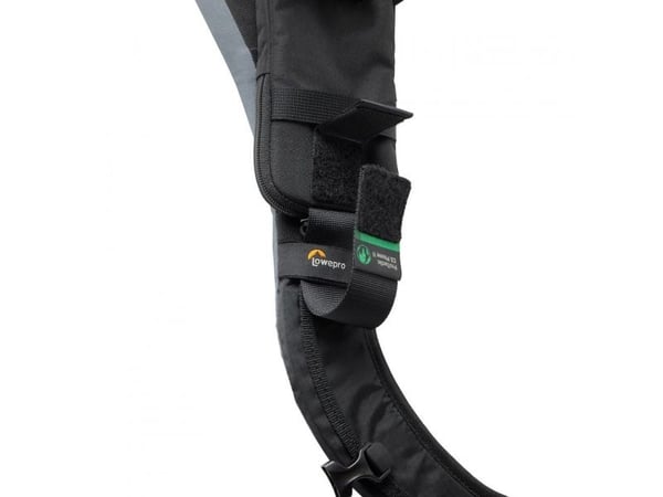 Lowepro ProTactic CS Phone III, Veske beholder, iPhone 16 Pro Max, Pixel 9 Pro, Galaxy S24 Ultra, 17,5 cm (6.9"), Sort