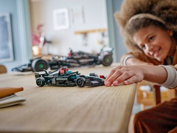 LEGO Speed Champions 77244 Mercedes-AMG F1 W15-racerbil