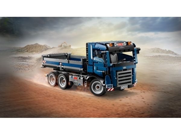 LEGO Technic 42203 Kuorma-auto, jossa on kippikone