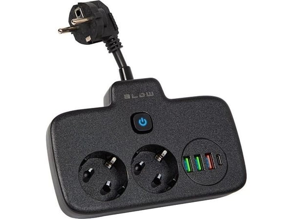 Blow PS-310U jakaja 3 pistorasiaa 3xUSB 0.1m musta 2x1mm jatkokaapeli
