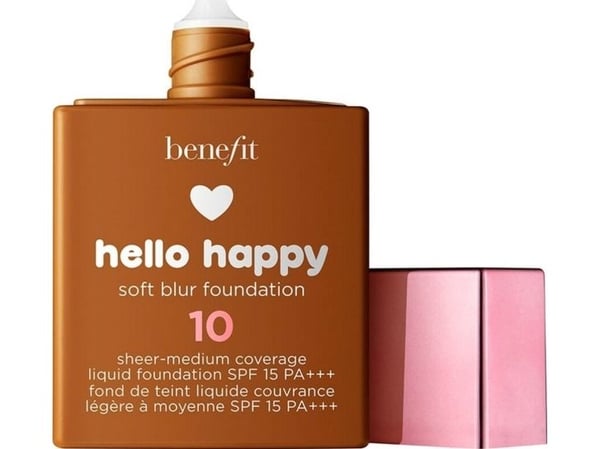 Benefit Hello Happy Soft Blur foundation, matt finish, flytande, 10 Deep Warm, SPF 15, 30 ml